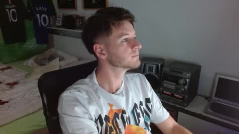 Snapshot of freddy_star chatting on 03/23/26, 02:10 Frederick Perin online show from 03/23/26, 02:10