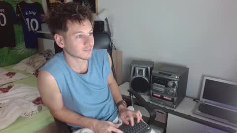 Snapshot of freddy_star chatting on 03/27/26, 02:28 Frederick Perin online show from 03/27/26, 02:28