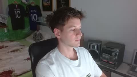 Snapshot of freddy_star chatting on 04/04/26, 02:47 Frederick Perin online show from 04/04/26, 02:47