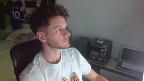 Snapshot of freddy_star chatting on 04/22/26, 03:02 Frederick Perin online show from 04/22/26, 03:02