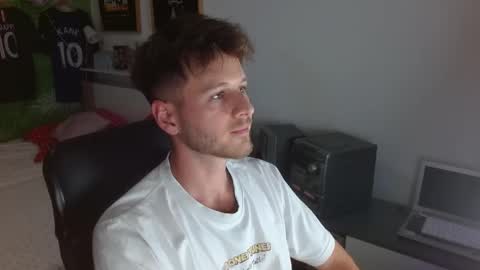 Snapshot of freddy_star chatting on 05/30/26, 09:01 Frederick Perin online show from 05/30/26, 09:01