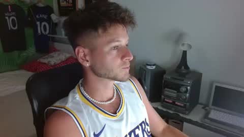 Snapshot of freddy_star chatting on 07/09/26, 12:20 Frederick Perin online show from 07/09/26, 12:20