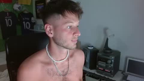 Snapshot of freddy_star chatting on 07/12/26, 07:49 Frederick Perin online show from 07/12/26, 07:49