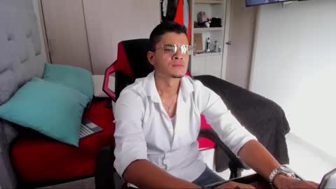 Frederic Sloan online show from 02/16/26, 04:58