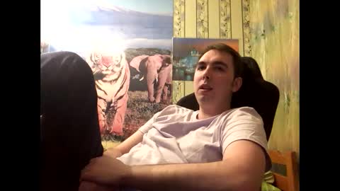 Snapshot of fredi_sweet chatting on 02/01/25, 03:50 Fredi online show from 02/01/25, 03:50