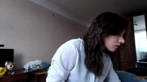 Mia online show from 10/07/25, 08:11