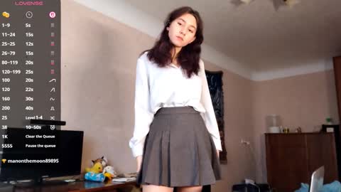 Mia online show from 11/15/25, 06:22