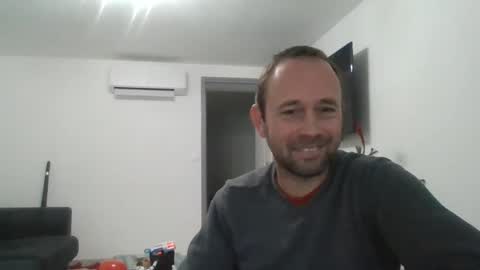 Snapshot of fredodu41 chatting on 12/27/24, 03:37 fredodu41 online show from 12/27/24, 03:37