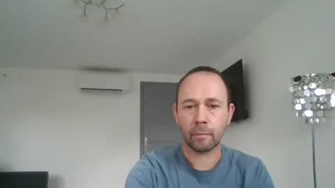 Snapshot of fredodu41 chatting on 01/10/25, 01:20 fredodu41 online show from 01/10/25, 01:20