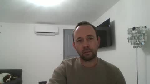 Snapshot of fredodu41 chatting on 02/05/25, 04:58 fredodu41 online show from 02/05/25, 04:58