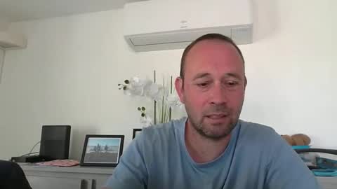 Snapshot of fredodu41 chatting on 04/19/26, 02:05 fredodu41 online show from 04/19/26, 02:05