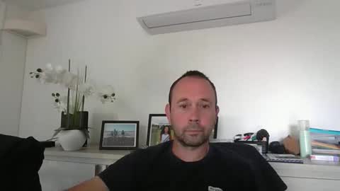 Snapshot of fredodu41 chatting on 05/08/26, 02:44 fredodu41 online show from 05/08/26, 02:44