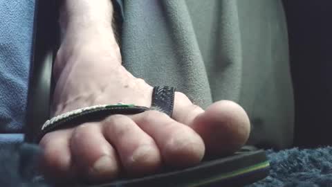 Snapshot of fredthetom12 chatting on 03/05/26, 03:30 Greedy Fred online show from 03/05/26, 03:30