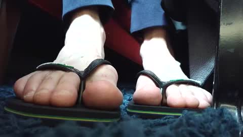 Snapshot of fredthetom12 chatting on 03/13/26, 02:12 Greedy Fred online show from 03/13/26, 02:12