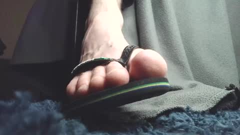 Snapshot of fredthetom12 chatting on 03/25/26, 02:17 Greedy Fred online show from 03/25/26, 02:17