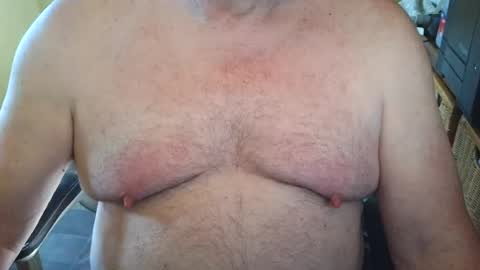 Snapshot of free_amos chatting on 07/25/26, 01:04 free_amos online show from 07/25/26, 01:04