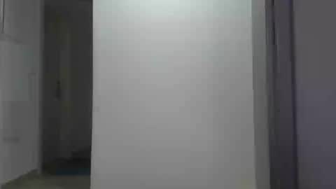 Snapshot of free_naked chatting on 06/28/26, 06:08 beilish online show from 06/28/26, 06:08