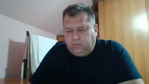 freeboy80180 online show from 12/25/24, 06:09