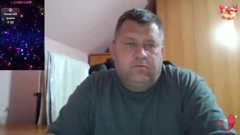 freeboy80180 online show from 03/10/25, 06:12