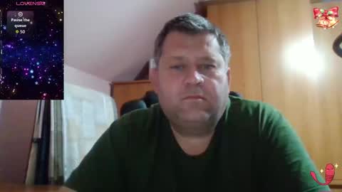 freeboy80180 online show from 12/04/25, 02:59