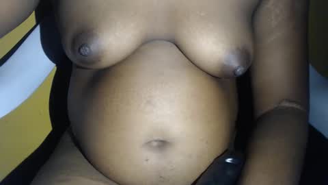 Snapshot of freelady1011 chatting on 02/11/26, 06:18 babyyo online show from 02/11/26, 06:18