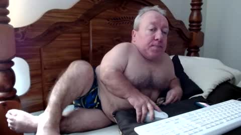 Cute Lil Man online show from 09/26/25, 06:17