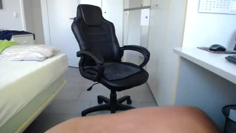 Snapshot of freiherr111 chatting on 09/21/25, 05:42 Walter Fischer online show from 09/21/25, 05:42