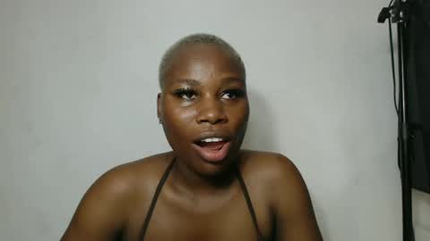 frekkymorelle online show from 03/01/25, 06:32