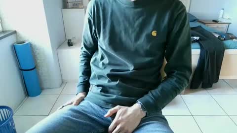 Snapshot of french_666999 chatting on 02/06/25, 08:50 French 666999 online show from 02/06/25, 08:50