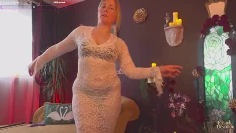 Snapshot of french_devotion chatting on 03/15/26, 02:34 Louise or Lou 3 online show from 03/15/26, 02:34