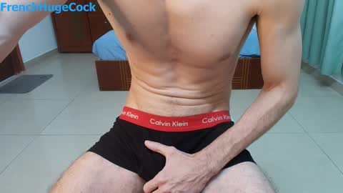 Snapshot of french_huge_cock chatting on 10/30/25, 04:58 Manson FrenchHugeCock online show from 10/30/25, 04:58