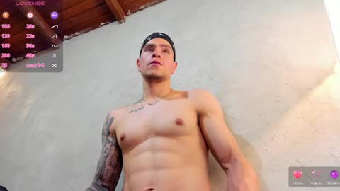 Snapshot of french_sexx chatting on 01/06/25, 06:41 Xavier online show from 01/06/25, 06:41