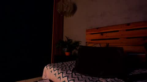 Snapshot of french_sexx chatting on 01/08/25, 04:12 Xavier online show from 01/08/25, 04:12