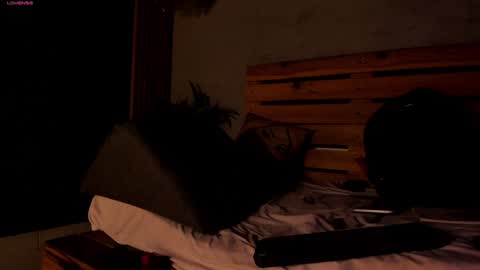 Snapshot of french_sexx chatting on 01/15/25, 04:15 Xavier online show from 01/15/25, 04:15