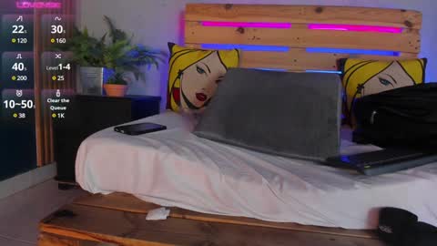 Snapshot of french_sexx chatting on 01/20/25, 04:10 Xavier online show from 01/20/25, 04:10