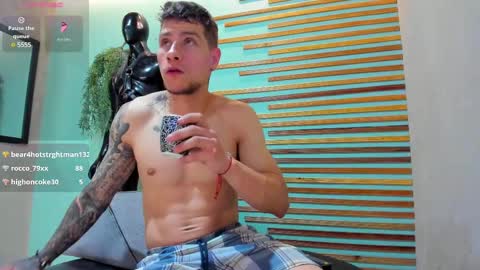 Snapshot of french_sexx chatting on 02/25/25, 07:36 Xavier online show from 02/25/25, 07:36