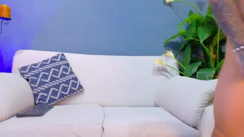 Snapshot of french_sexx chatting on 09/11/25, 01:28 Xavier online show from 09/11/25, 01:28