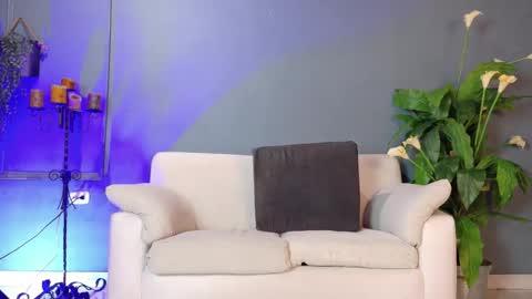 Snapshot of french_sexx chatting on 10/08/25, 01:14 Xavier online show from 10/08/25, 01:14