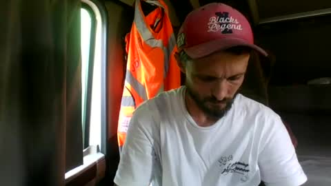 french_truck online show from 07/20/26, 04:20