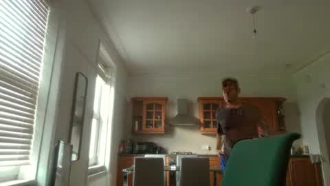 Snapshot of frenchbdmaninlondon chatting on 11/05/25, 01:11 Horny Paul online show from 11/05/25, 01:11