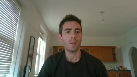 Snapshot of frenchbdmaninlondon chatting on 11/14/25, 01:54 Horny Paul online show from 11/14/25, 01:54