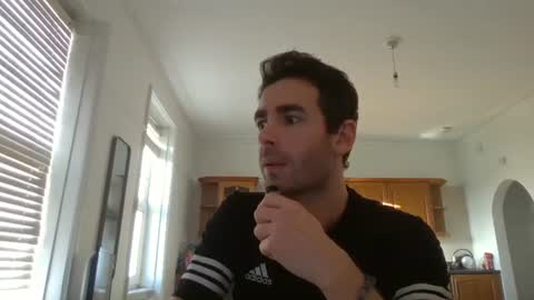 Snapshot of frenchbdmaninlondon chatting on 11/30/25, 02:32 Horny Paul online show from 11/30/25, 02:32