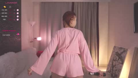 frencheseyes online show from 09/25/25, 12:53