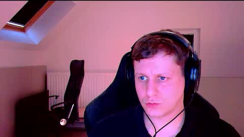 French fries online show from 10/10/25, 03:55