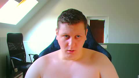 Snapshot of frenchfrieswithmayo chatting on 03/22/26, 10:40 French fries online show from 03/22/26, 10:40