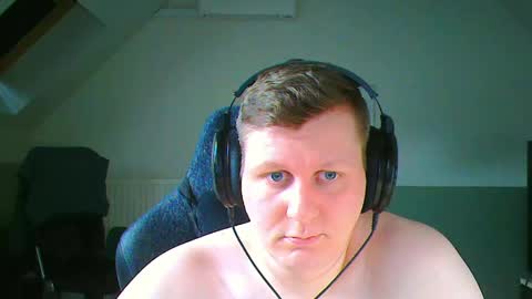 Snapshot of frenchfrieswithmayo chatting on 04/27/26, 05:44 French fries online show from 04/27/26, 05:44