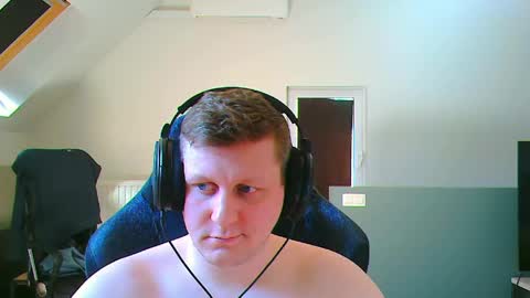 Snapshot of frenchfrieswithmayo chatting on 05/01/26, 01:37 French fries online show from 05/01/26, 01:37