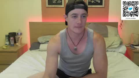French Horny Bibs online show from 05/16/26, 01:43