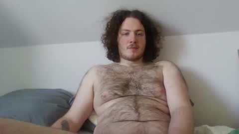 Snapshot of frenchpyth chatting on 04/26/26, 07:28 Python online show from 04/26/26, 07:28