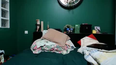 Ian online show from 11/06/25, 06:20